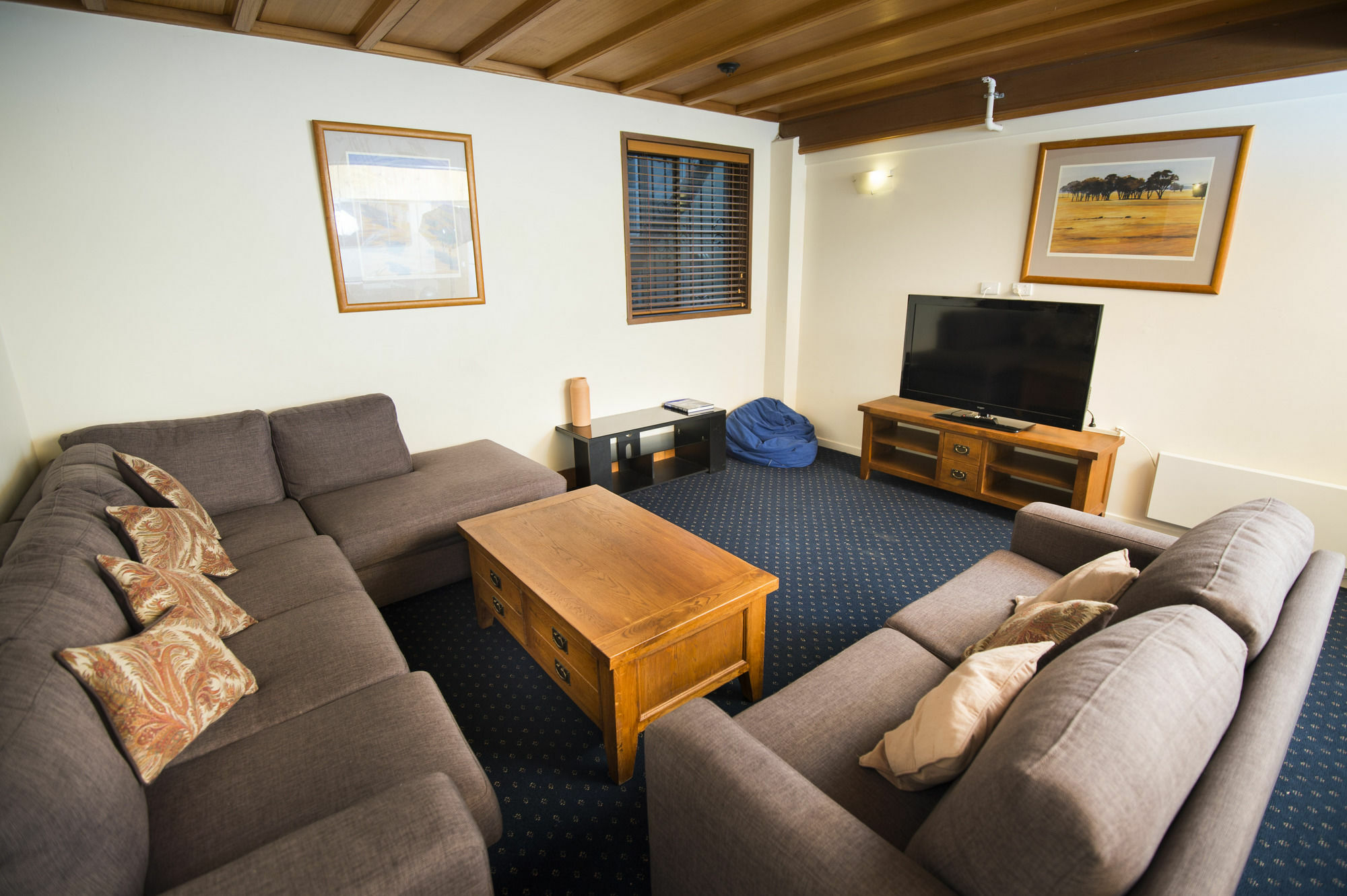 Enzian Hotel Mt Buller Mount Buller Extérieur photo